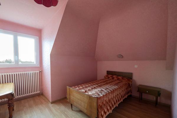 Maison centre Bruz - terrain 609m² - 4 chambres - sous-sol complet