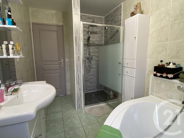 Maison à vendre  5 pièces - 102 m2 LA GUERCHE SUR L AUBOIS - 18