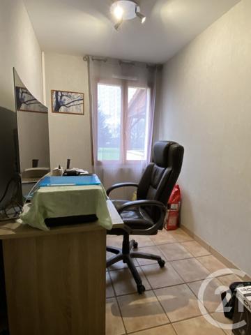 Maison à vendre  5 pièces - 102 m2 LA GUERCHE SUR L AUBOIS - 18