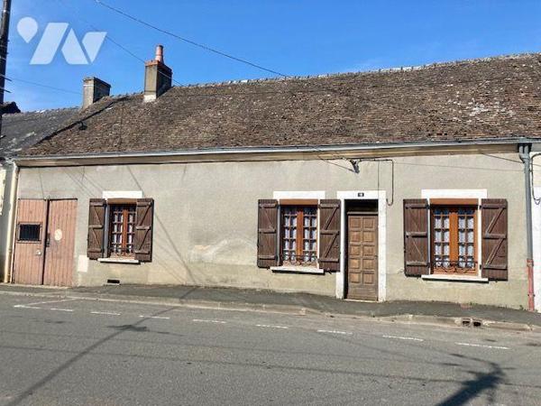 Maison de bourg de 105.15 m2 de plain pied comprend une cuisine, salle à manger, séjour, salon,...