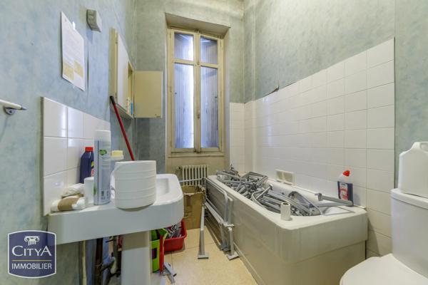 Immeuble à vendre 334m² Châteauroux (36000)