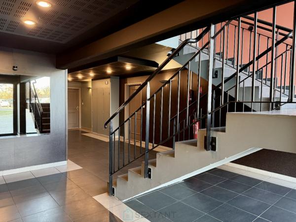 Magnifique appartement avec deux places  de parking privatives.