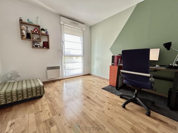 Magnifique appartement avec deux places  de parking privatives.