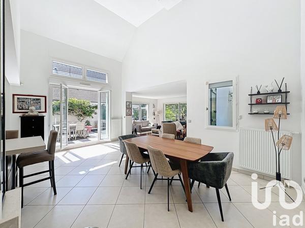 Maison à vendre 6 pièces 132 m² Cesson