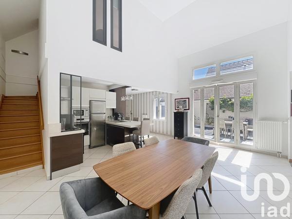 Maison à vendre 6 pièces 132 m² Cesson