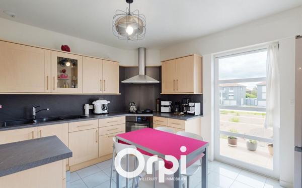 Appartement à vendre    4 pièces •  Villers-la-Montagne