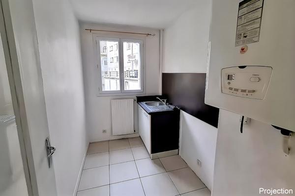 APPARTEMENT TYPE 2 CENTRE VILLE