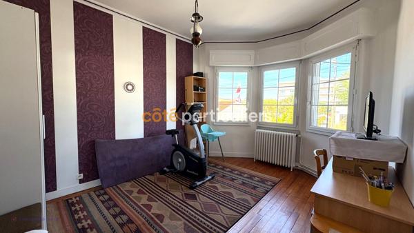 Vente
                Maison117 m² - 5 Pièces -
                    BORDEAUX (33200)
