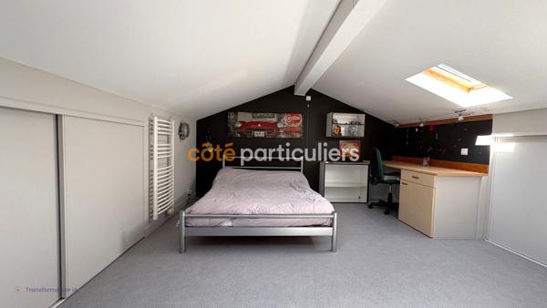 Vente
                Maison117 m² - 5 Pièces -
                    BORDEAUX (33200)