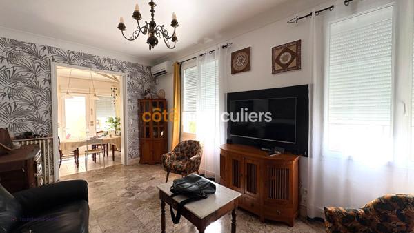 Vente
                Maison117 m² - 5 Pièces -
                    BORDEAUX (33200)
