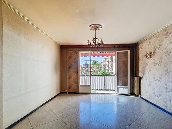 Marseille (13013) - LA ROSE - Exclusivité - Type 3 + stationnement privatif - A rénover