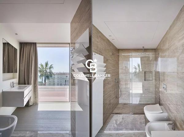 Villa 8 pièces à vendre Cannes - 06400 / Réf: 85865437