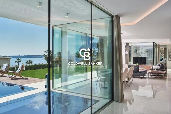 Villa 8 pièces à vendre Cannes - 06400 / Réf: 85865437