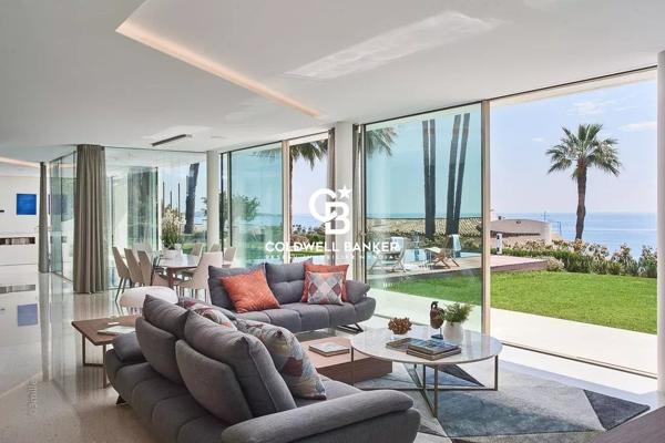Villa 8 pièces à vendre Cannes - 06400 / Réf: 85865437