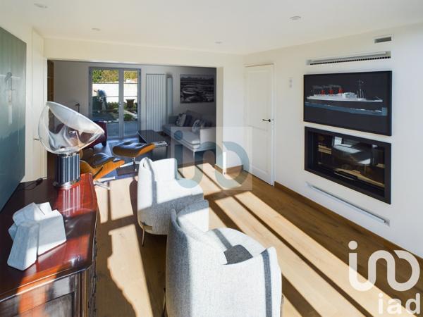 Maison traditionnelle 5 pièces de 130 m² à La Flotte (17630)