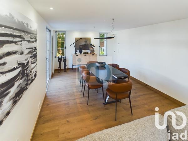 Maison traditionnelle 5 pièces de 130 m² à La Flotte (17630)