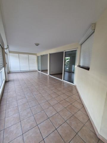 APPARTEMENT T4 A DUGAZON - LES ABYMES