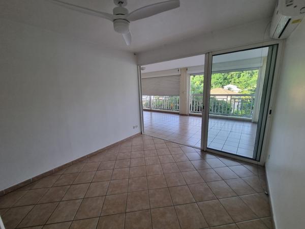 APPARTEMENT T4 A DUGAZON - LES ABYMES
