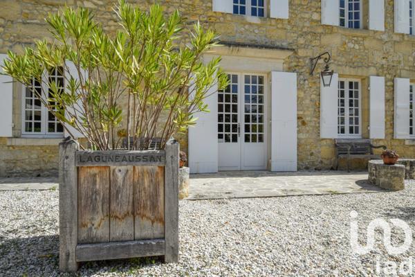 Maison à vendre 12 pièces 460 m² Lesparre-Médoc