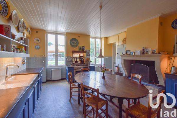 Maison à vendre 12 pièces 460 m² Lesparre-Médoc