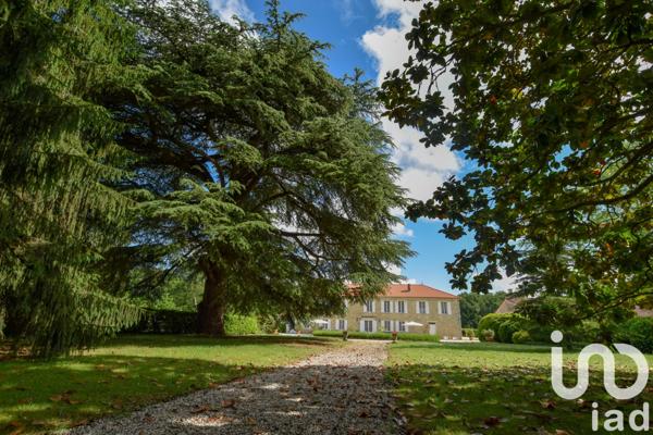 Maison à vendre 12 pièces 460 m² Lesparre-Médoc