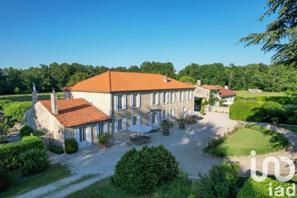 Maison à vendre 12 pièces 460 m² Lesparre-Médoc