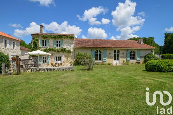 Maison à vendre 12 pièces 460 m² Lesparre-Médoc