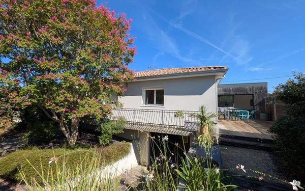 Maison à vendre    5 pièces •  Gradignan