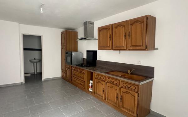 Maison à vendre    4 pièces •  La Fère