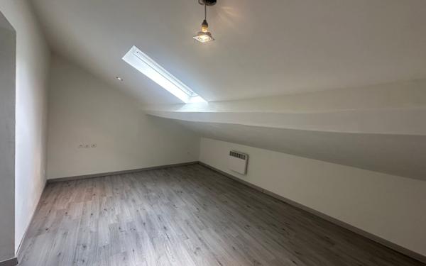 Maison à vendre    4 pièces •  La Fère