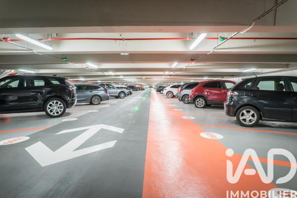 Parking à vendre 12 m² Paris 8