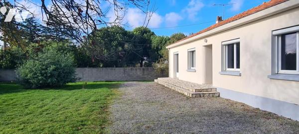 Maison d'habitation de plain-pied 118 m² dépendances garage 3 chambres véranda 