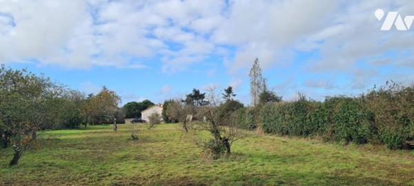 Maison d'habitation de plain-pied 118 m² dépendances garage 3 chambres véranda 