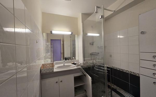 Appartement à vendre    2 pièces •  La Rochelle