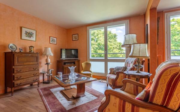 Appartement à vendre    4 pièces • 76,79 m2 Yerres