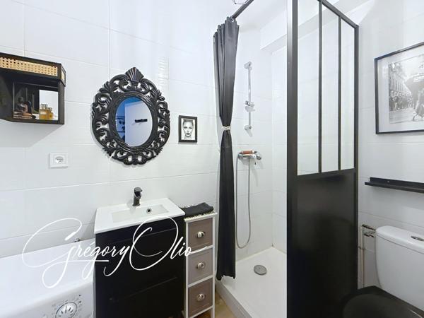 Appartement 2 pièces en duplex avec box et place de parking