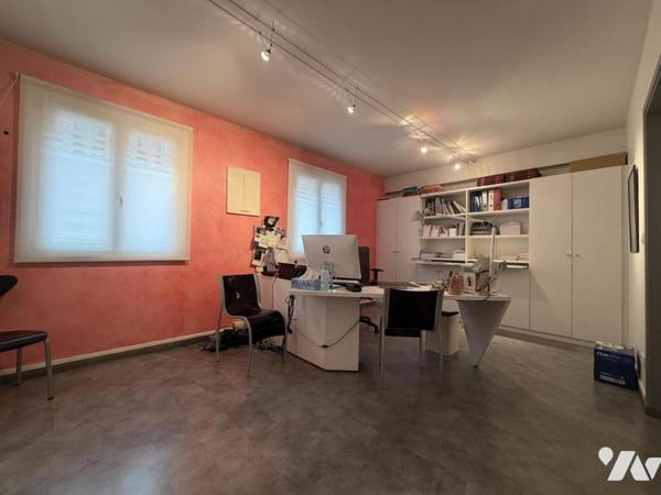 AMIENS (80) - Quartier Henriville - Local professionnel + appartement 