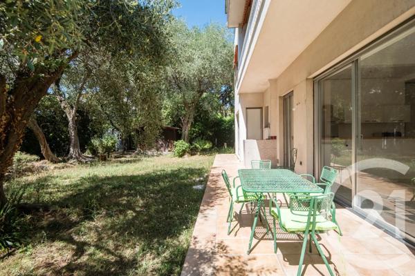 Appartement F4 à vendre  4 pièces - 87,60 m 2   NICE  - 06