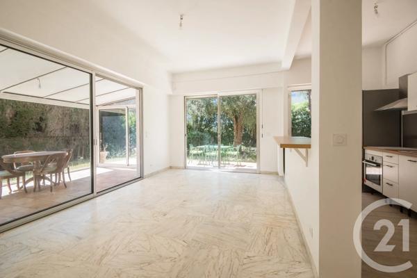 Appartement F4 à vendre  4 pièces - 87,60 m 2   NICE  - 06