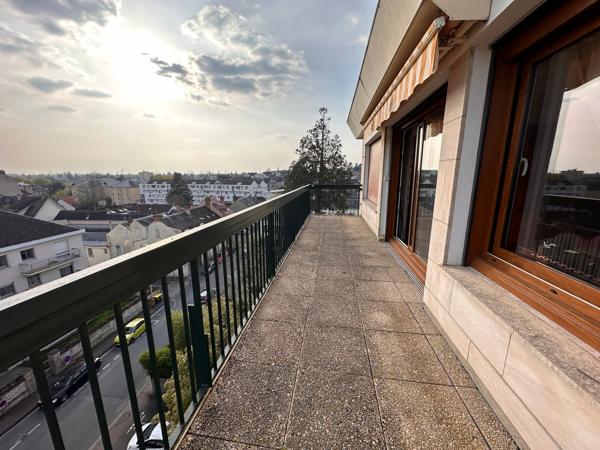 Appartement + annexe + parking