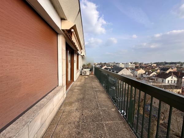Appartement + annexe + parking