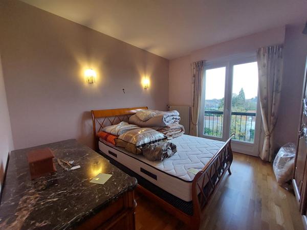 Appartement + annexe + parking