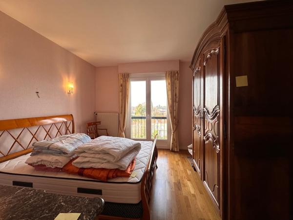 Appartement + annexe + parking