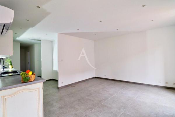 SUPERBE APPARTEMENT TYPE 3 RENOVE DE 63.27 m2