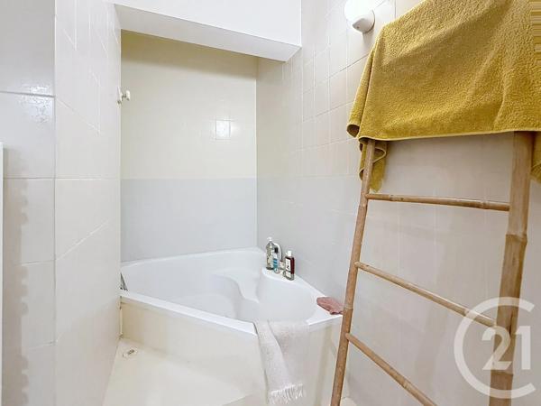 Maison à vendre  5 pièces - 123,51 m 2   MANDELIEU LA NAPOULE  - 06