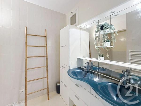 Maison à vendre  5 pièces - 123,51 m 2   MANDELIEU LA NAPOULE  - 06
