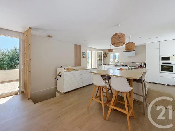 Maison à vendre  5 pièces - 123,51 m 2   MANDELIEU LA NAPOULE  - 06