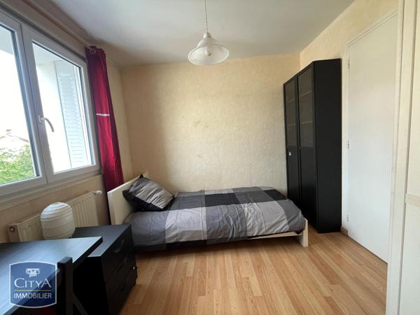 Appartement à louer 5 pièces 77.87m²