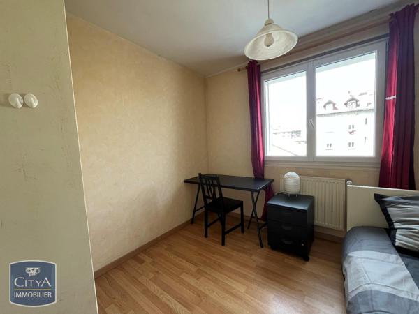 Appartement à louer 5 pièces 77.87m²