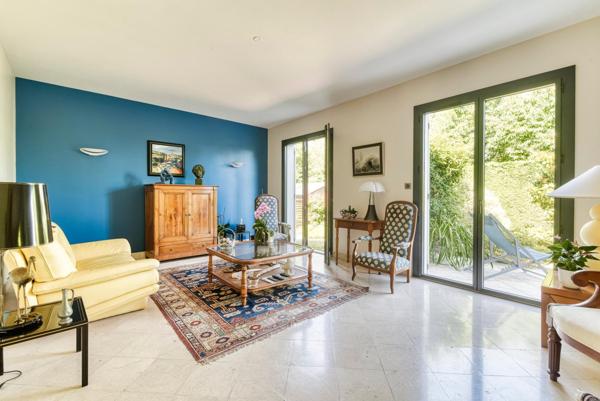 Maison de 6 pieces garage et jardin